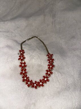 Vintage coral and gold floral necklace